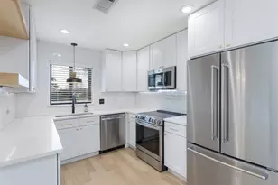 1913 E Branch Hollow Dr, Carrollton, TX 75007 - Photo 10