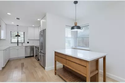 1913 E Branch Hollow Drive, Carrollton, TX 75007 - Photo 16