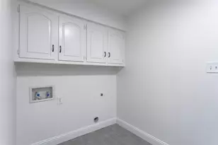 1913 E Branch Hollow Dr, Carrollton, TX 75007 - Photo 26