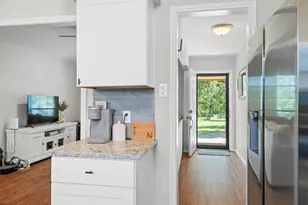 1517 Willow Wood Dr, Azle, TX 76020 - Photo 4