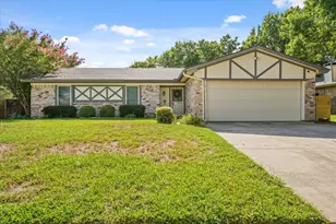 2917 Highgate Ln, Bedford, TX 76021 - Photo 1