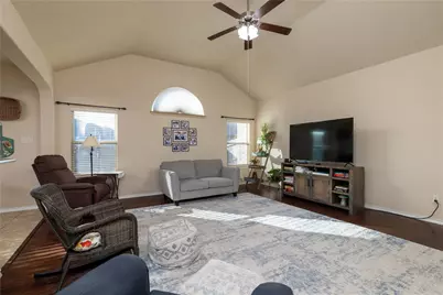 452 Delgany Trail, Fort Worth, TX 76052 - Photo 4