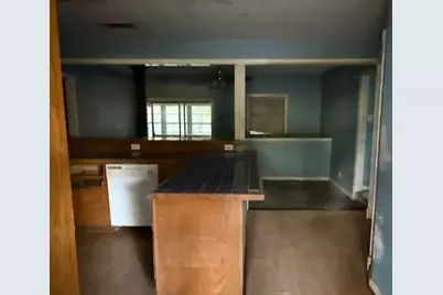 2820 Oak Wood Street, Granbury, TX 76048 - Photo 2