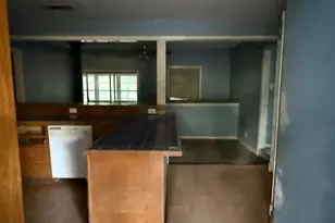 2820 Oak Wood St, Granbury, TX 76048 - Photo 2