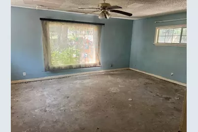 2820 Oak Wood Street, Granbury, TX 76048 - Photo 6