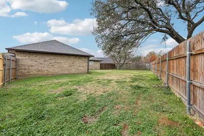 320 Edgewood Street, Krum, TX 76249 - Photo 28
