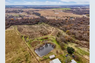 510 Old Sawmill Road, Axtell, TX 76624 - Photo 32