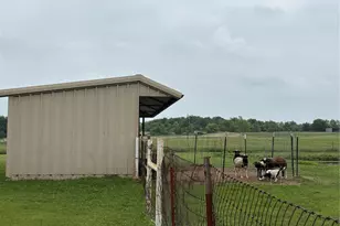 510 Old Sawmill Rd, Axtell, TX 76624 - Photo 30
