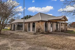 510 Old Sawmill Rd, Axtell, TX 76624 - Photo 6