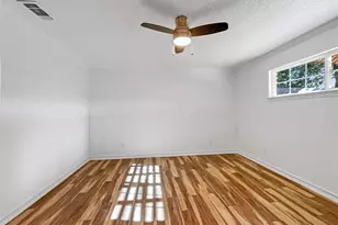 1716 Sylvan Dr, Arlington, TX 76012 - Photo 10