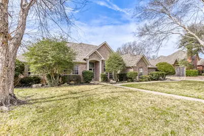 27 Wellington Oaks Circle, Denton, TX 76210 - Photo 2
