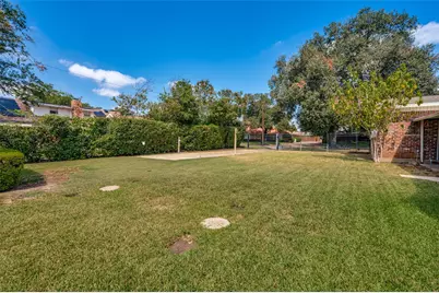 4017 Emerald Oaks Drive, Haltom City, TX 76117 - Photo 24