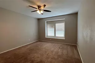 8128 Hulen Park Cir, Fort Worth, TX 76123 - Photo 10