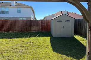 8128 Hulen Park Cir, Fort Worth, TX 76123 - Photo 22