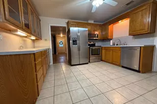 401 2nd St, Lindsay, TX 76250 - Photo 12