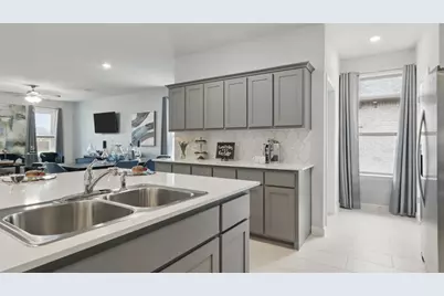 424 Sunday Silence Way, Granbury, TX 76049 - Photo 4