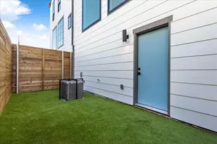 2107 N Garrett Ave, Dallas, TX 75206 - Photo 32