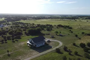 601 Hollow Dr, Lipan, TX 76462 - Photo 30