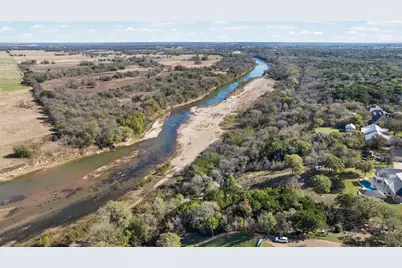 1340 Autumn Oaks Circle, China Spring, TX 76633 - Photo 14