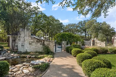 1340 Autumn Oaks Circle, China Spring, TX 76633 - Photo 34