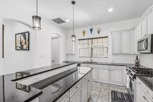 638 Arbol, Irving, TX 75039 - Photo 8