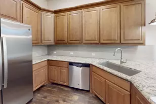 456 Renaissance Ln, Irving, TX 75060 - Photo 6