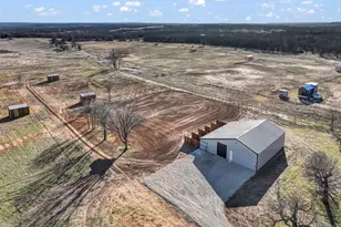 1390 Poe Prairie Rd, Millsap, TX 76066 - Photo 28