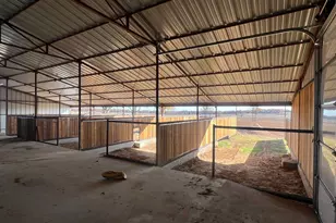 1390 Poe Prairie Rd, Millsap, TX 76066 - Photo 28