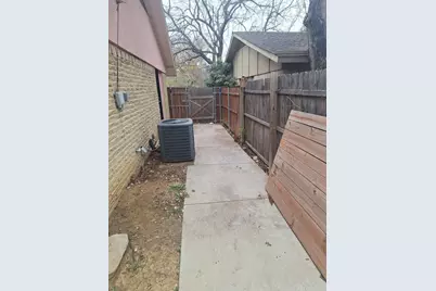 109 Ridgeway Circle, Lewisville, TX 75067 - Photo 14