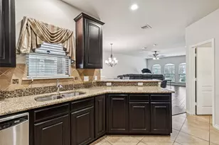 4245 Comanche Dr, Carrollton, TX 75010 - Photo 10