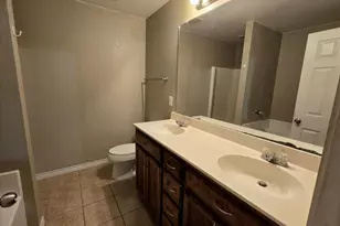 14045 Silkwood Dr, Fort Worth, TX 76052 - Photo 12
