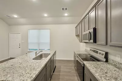 9992 Calendar Street, Willis, TX 77318 - Photo 6