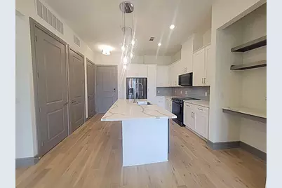 2700 Old Denton Road #1010, Carrollton, TX 75007 - Photo 8