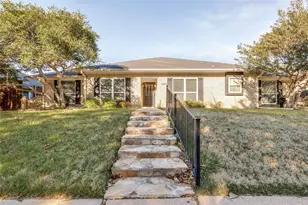 2805 Staffordshire Dr, Carrollton, TX 75007 - Photo 1