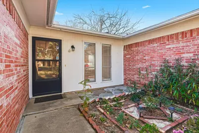 1410 Mohawk Drive, Arlington, TX 76012 - Photo 4