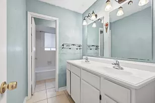 1410 Mohawk Dr, Arlington, TX 76012 - Photo 18