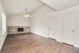 17210 Colony Creek Dr, Spring, TX 77379 - Photo 2