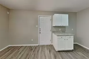 5804 Mirror Ridge Dr, Fort Worth, TX 76179 - Photo 6