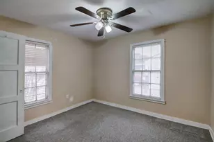 415 Turner St, Cleburne, TX 76033 - Photo 8