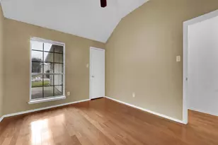 4507 Stones River Rd, Grand Prairie, TX 75052 - Photo 6