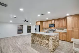 641 Freeman Dr, Garland, TX 75040 - Photo 2