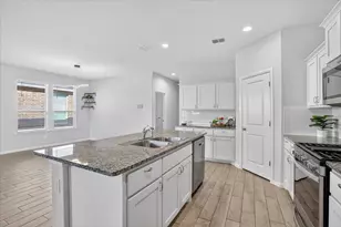 8649 Mirror Lk Dr, Fort Worth, TX 76179 - Photo 14