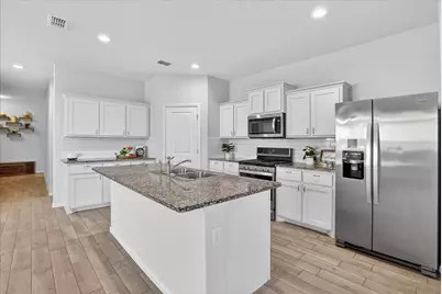 8649 Mirror Lake Drive, Fort Worth, TX 76179 - Photo 6