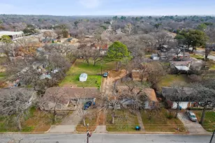 2325 Halbert St, Fort Worth, TX 76112 - Photo 32