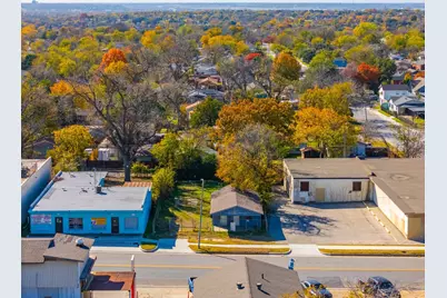 2819 Azle Avenue, Fort Worth, TX 76106 - Photo 2