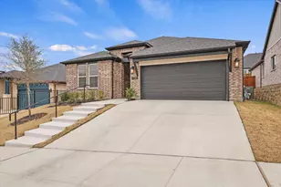 7136 Intrepid Dr, Fort Worth, TX 76179 - Photo 2