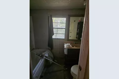 908 Burns Street, Kilgore, TX 75662 - Photo 12