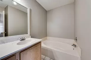 8129 Spruce Valley Dr, Fort Worth, TX 76137 - Photo 12