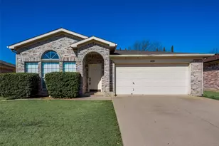 8129 Spruce Valley Dr, Fort Worth, TX 76137 - Photo 1