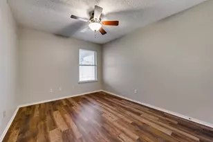 8129 Spruce Valley Dr, Fort Worth, TX 76137 - Photo 14